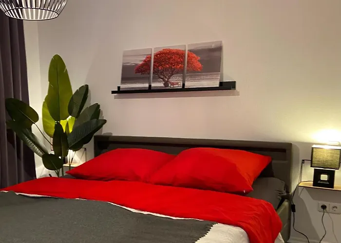 Moeblierte 2-zimmer Wohnung, Zentrum Vilsbiburg, Sonniger Balkon, Garage, Wlan Apartmán *