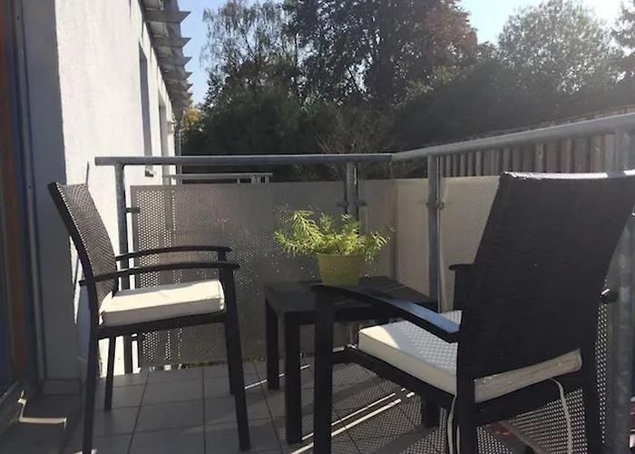 Moeblierte 2-zimmer Wohnung, Zentrum Vilsbiburg, Sonniger Balkon, Garage, Wlan * Vilsbiburg