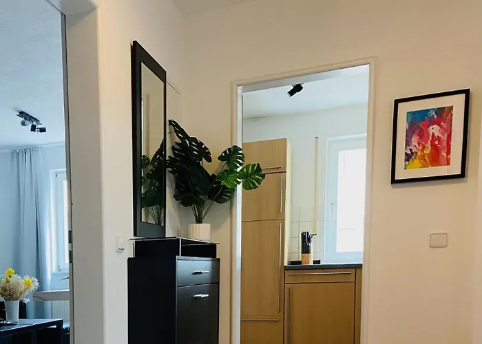 Moeblierte 2-zimmer Wohnung, Zentrum Vilsbiburg, Sonniger Balkon, Garage, Wlan Apartmán *